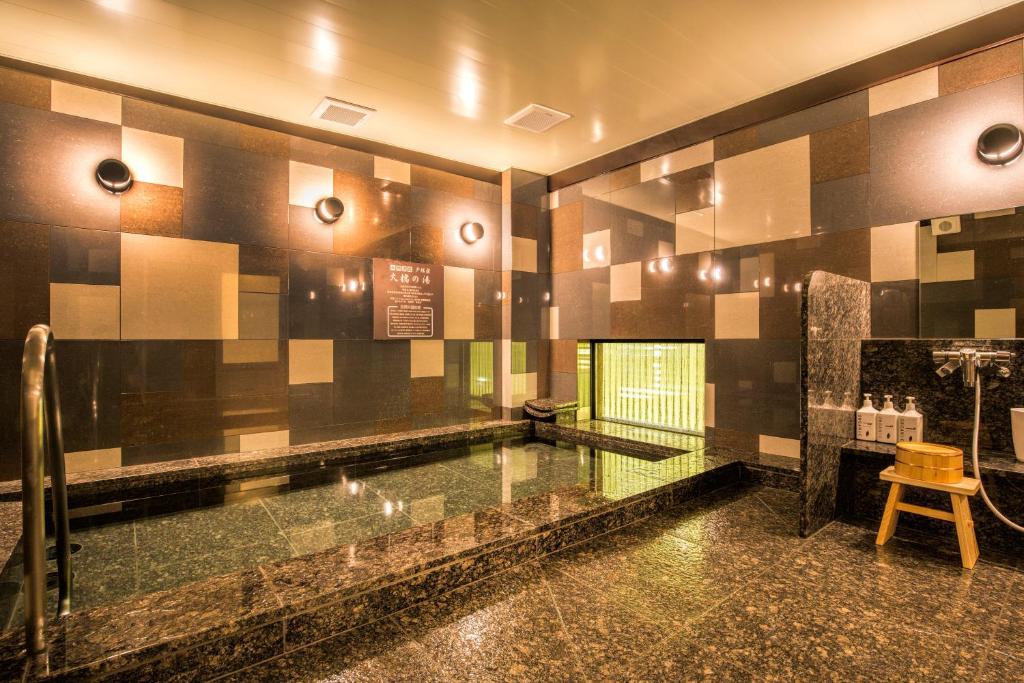 Hot spring bath, Super Hotel Totsukaeki Higashiguchi in Yokohama