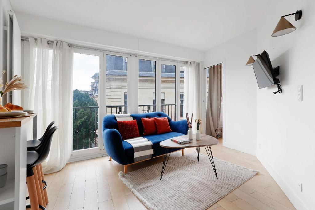Serenty - 2BR - Arc de Triomphe & Champs-Élysées - 2