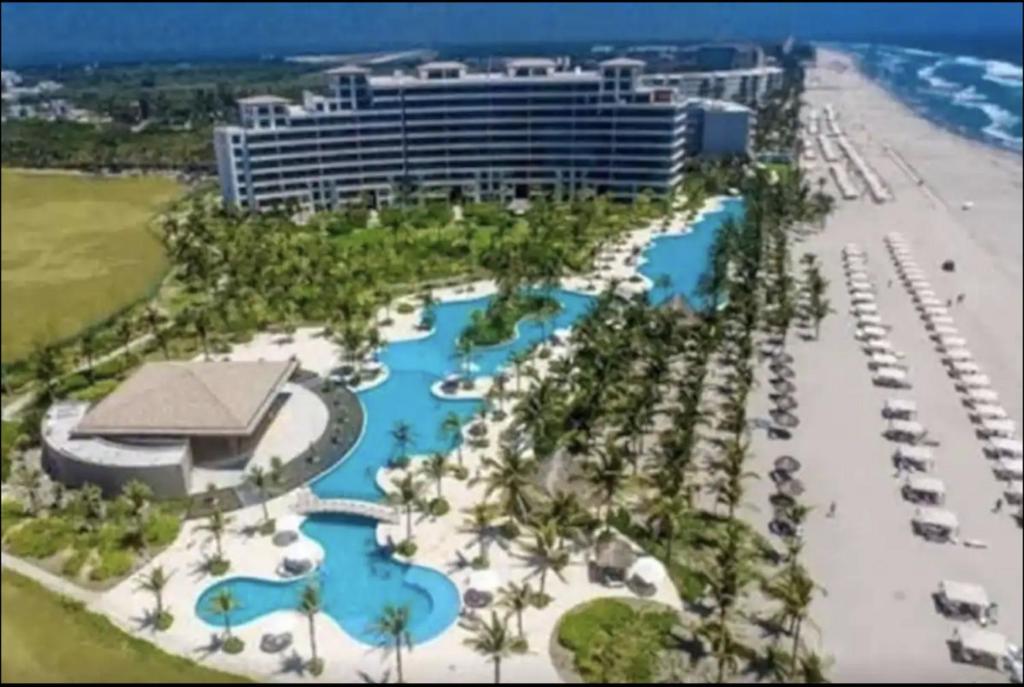 MF-3-Acapulco Mexico Beach front 3bedroom - 2