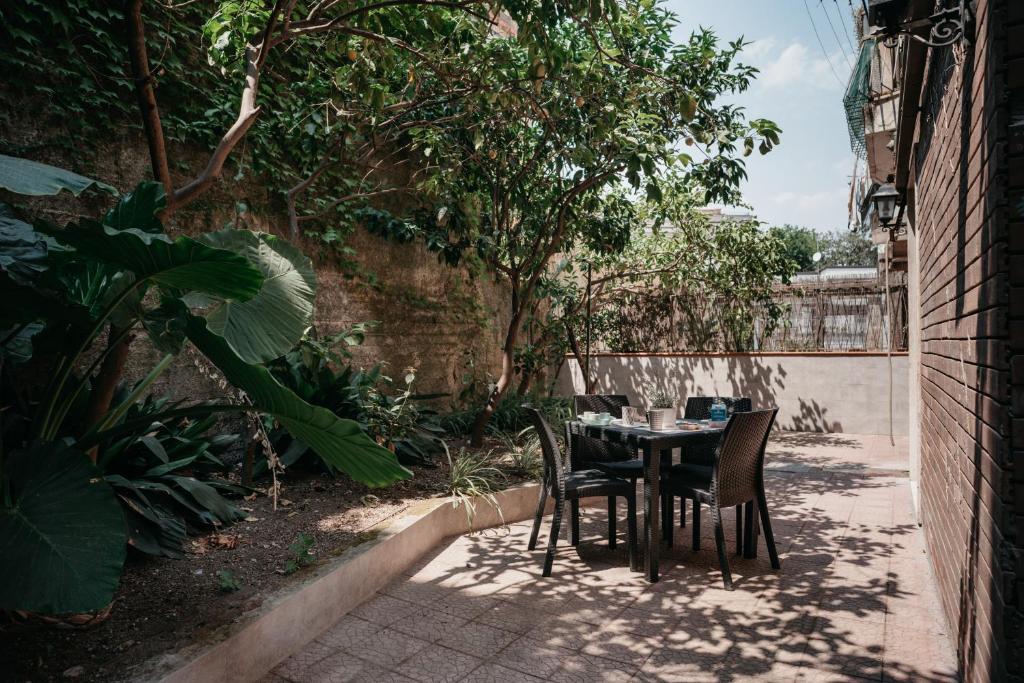 CasaNapoletana Charme&Garden Al Corso - 1