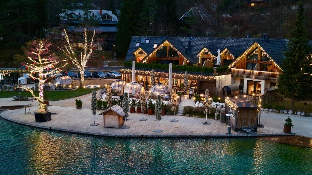 JASNA NATUR Resort by the lake 전경