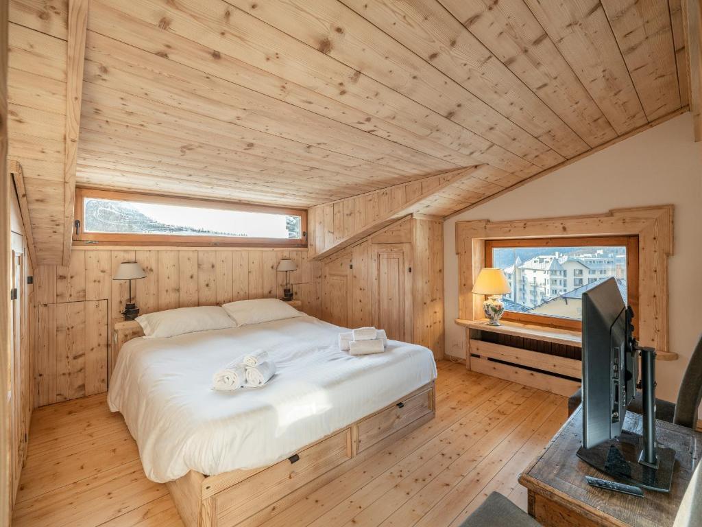 Casa Poligrafica 2, panoramic mountain and town view - 3