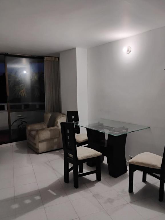 Habitación BBB, cómoda y bien ubicada - 2