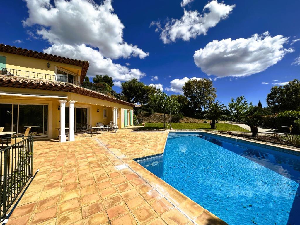 Villa Marguerite pour 10 personnes avec climatisation et vue mer avec piscine privée et chauffée à La Londe-les-Maures - 5