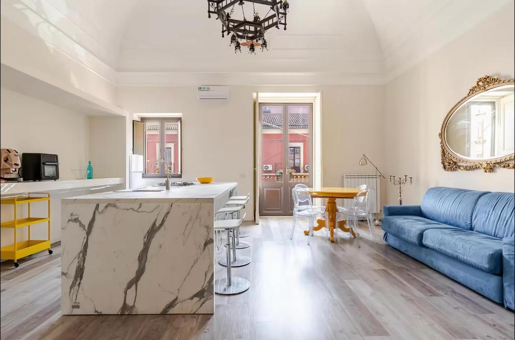 Yellow House downtown - 1