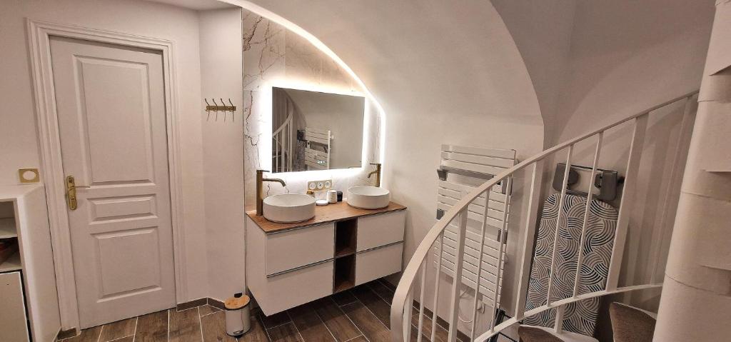Studio 28 sqm - Cardinet - 2p - 4