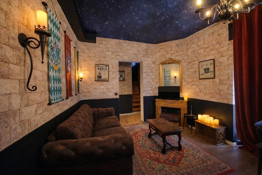 Appartement 4 pers - déco magique immersive - centre Reims - 5