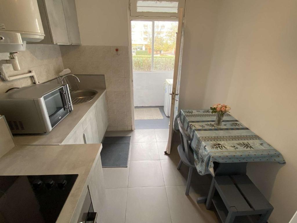 FS520-B10 Appt 3 pièces 6 personnes FREJUS - 5