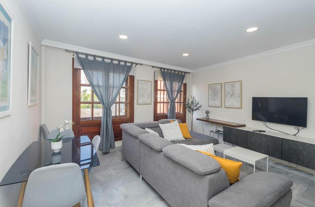 GuestReady - La Laguna Centro Urban Suite - 1