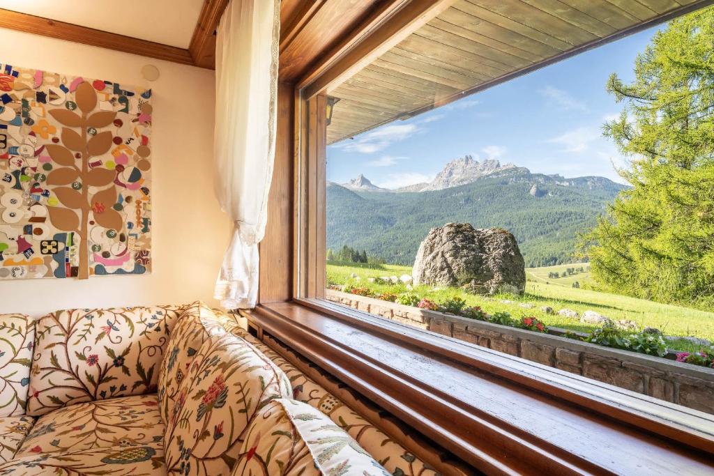 Cozy 3 bedroom with beautiful view and access to garden - 2