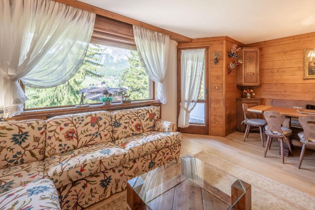 Cozy 3 bedroom with beautiful view and access to garden - 3