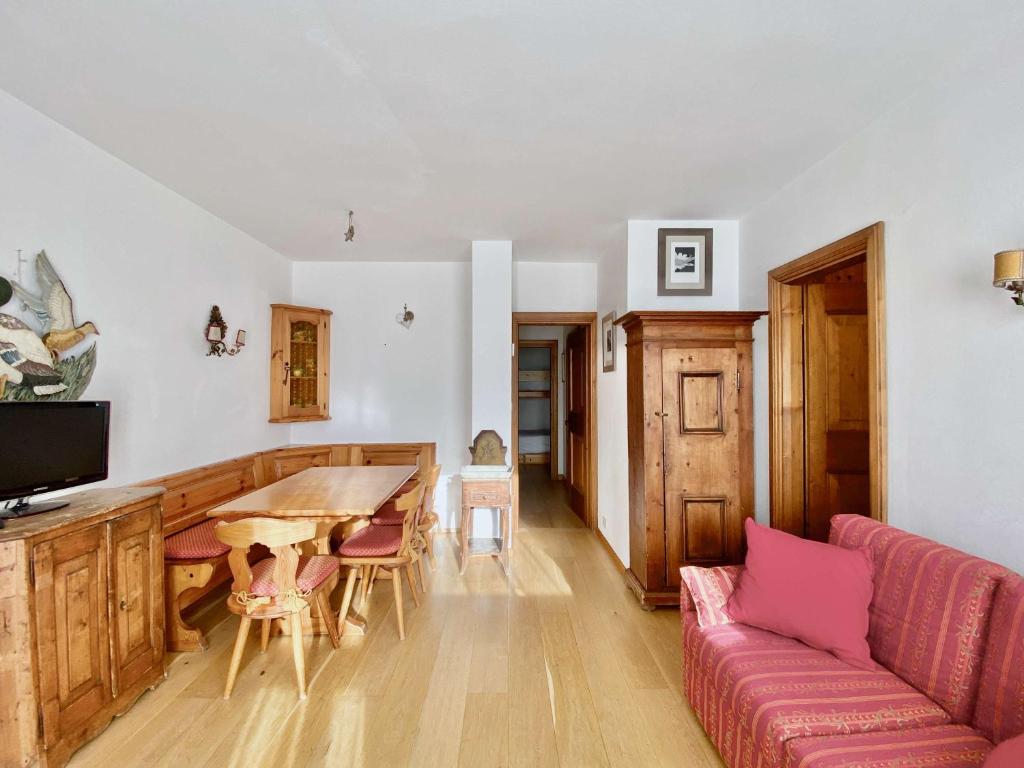 Cozy 3 bedroom in amazing location - 1