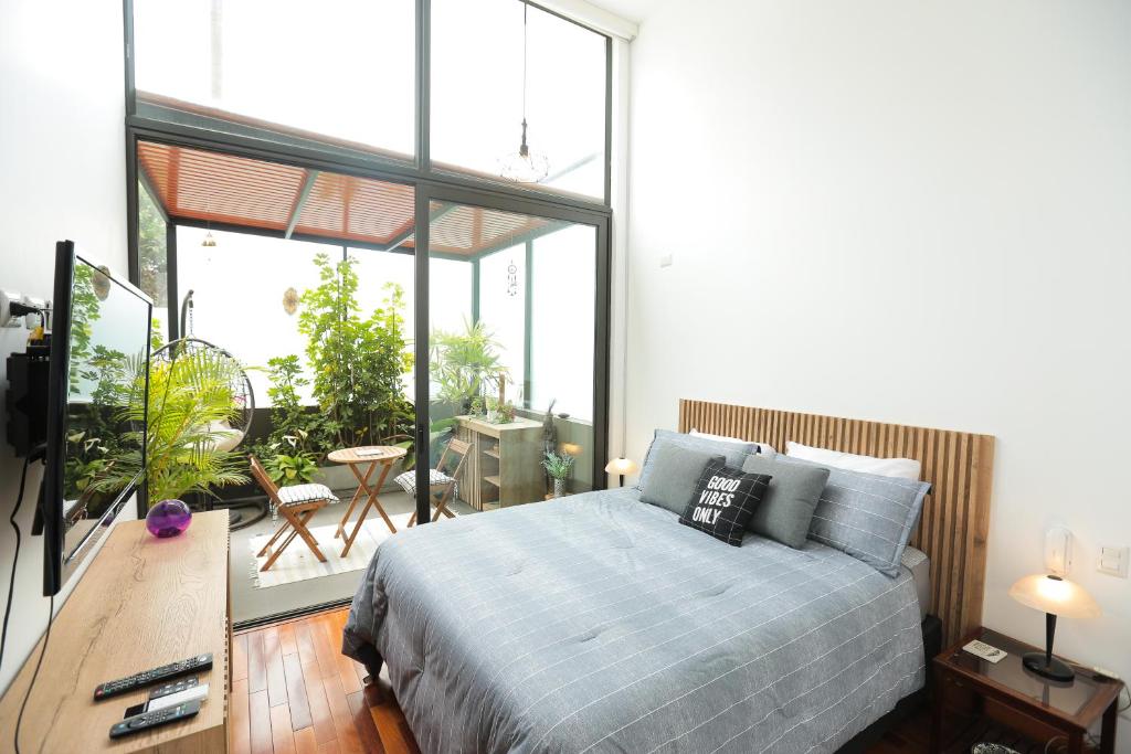 Diseño, Luz Natural y Jardín Privado en Loft - 1