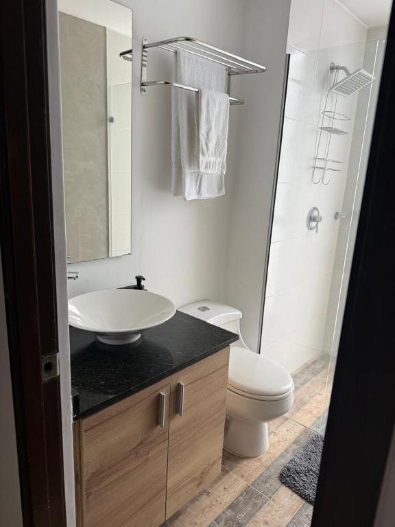 Studio apartment in El Poblado next to Oviedo Mall - 5