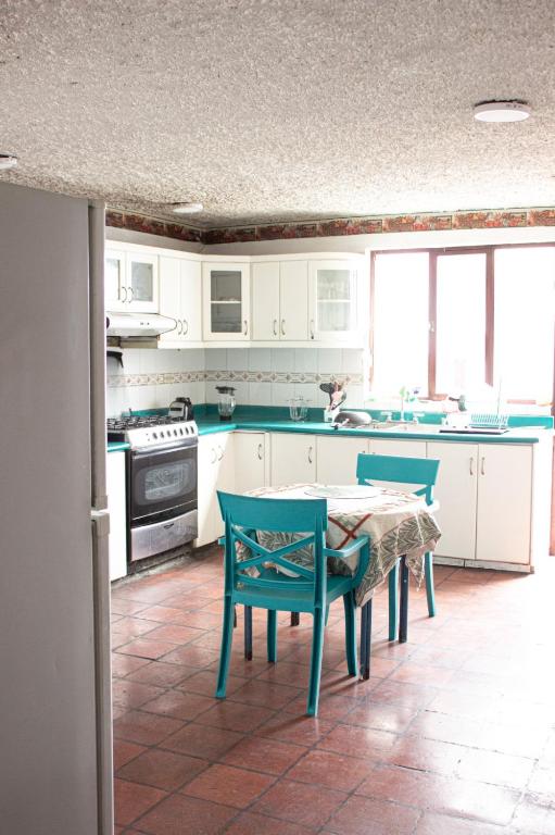 Apartamento en tercer piso con 2 habitaciones y terraza - 3