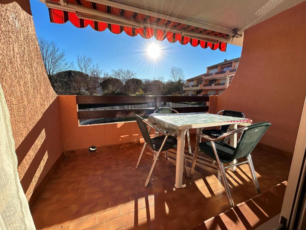 Appartement 4 Pers avec Parking et Piscine à Argelès - FR-1-837-86 - 2
