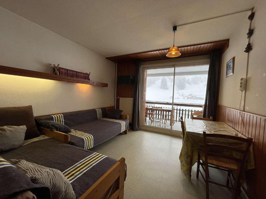 Studio 4 personnes au pied des pistes, WiFi gratuit - FR-1-525-309 - 2