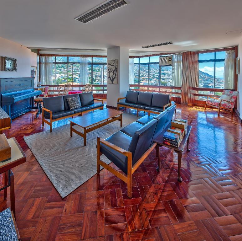 โรงแรม มอนเตคาร์โล (Hotel Monte Carlo)