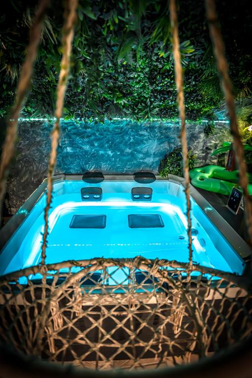 Jungle Caverne- spa privé, logement atypique - 3