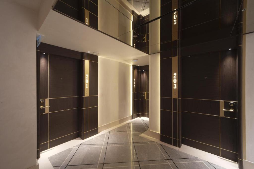 フロント・ロビー