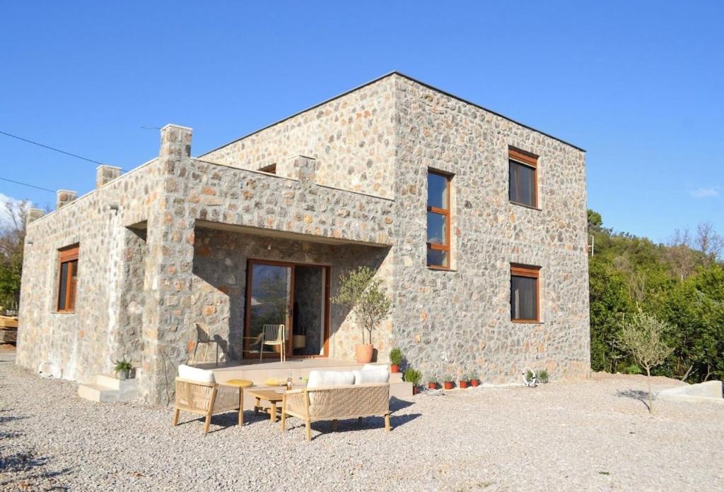 Casa Del Sol - Stone villa with a pool and 4-bedrooms in Lustica peninsula - 1