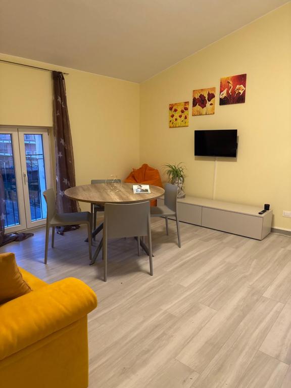 Apartment with Pool e Private Garage - Casa Holyvia Orange - 3