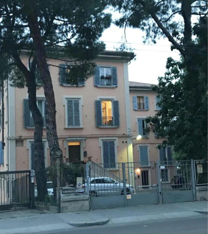 10 Min from the center - historic building - studio apartment - 3