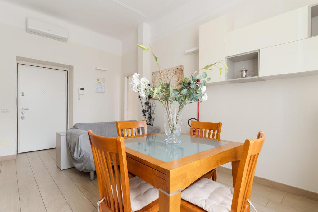 GuestHost - Stylish Apartment in Porta Romana - 1