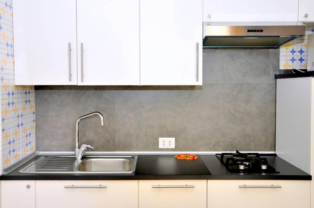 Bright apartment with garden - 2