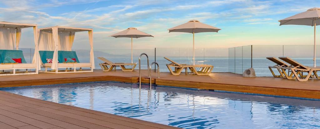 Aluasun Lago Rojo - Adults recommended — Swimming pool in Torremolinos, Andalusia