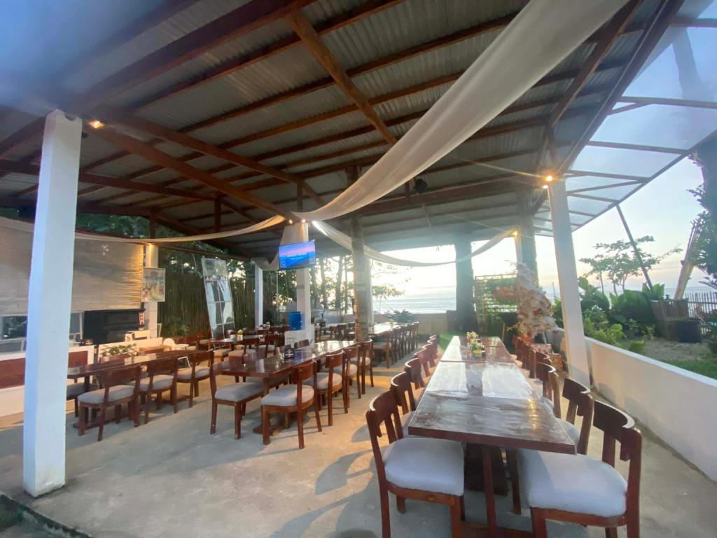 カーサ ルーベル ビーチ リゾート (Casa Loubel Beach Resort) レストラン