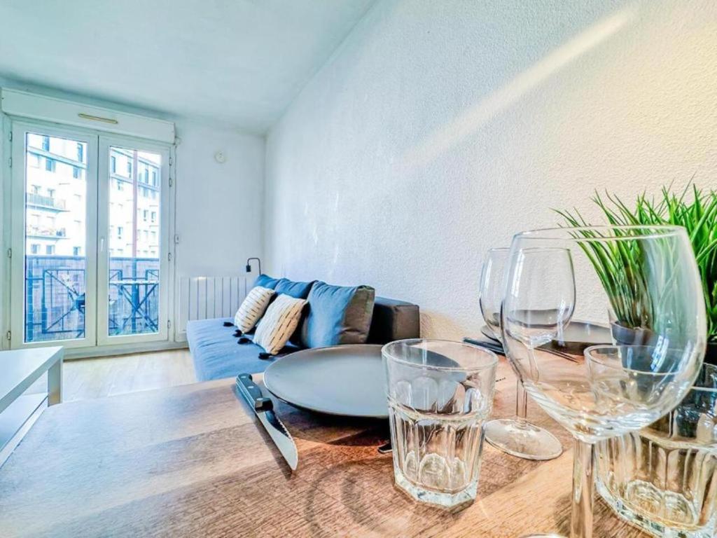 Bel appartement avec balcon et parking privé - 1