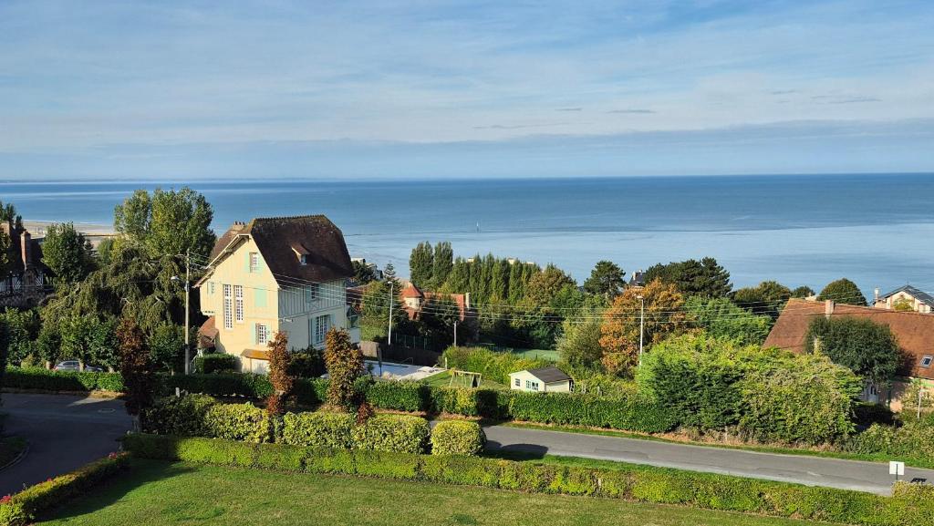 Les vues de Lily- Trouville-sur-mer - 1