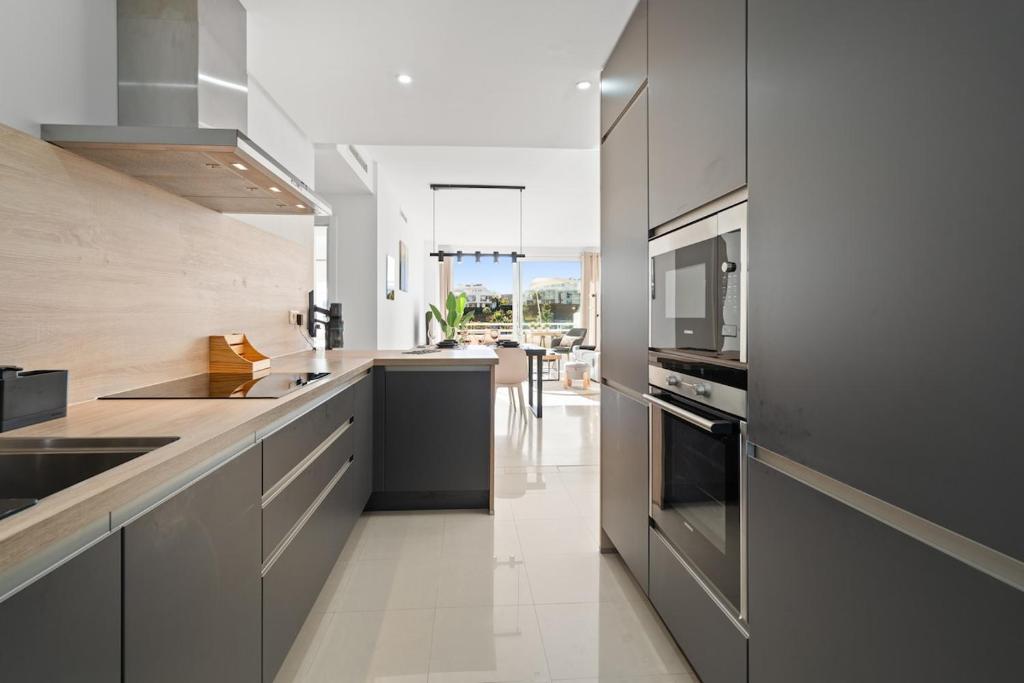 Stylish 2-Bedroom Apartment in Alcazaba Lagoon RDR529 - 2