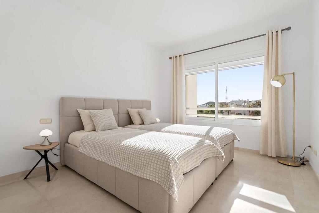Stylish 2-Bedroom Apartment in Alcazaba Lagoon RDR529 - 3
