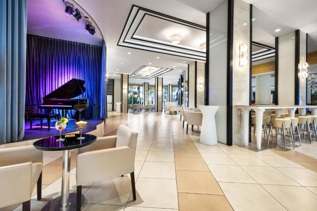 Hotel Riu Plaza Miami Beach