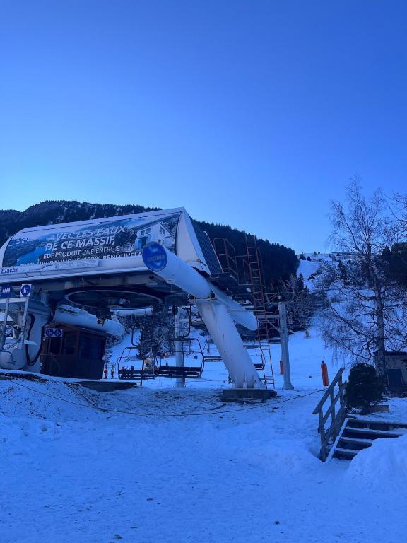 Hébergement pour 4pers à 2 pas des pistes de ski - 1
