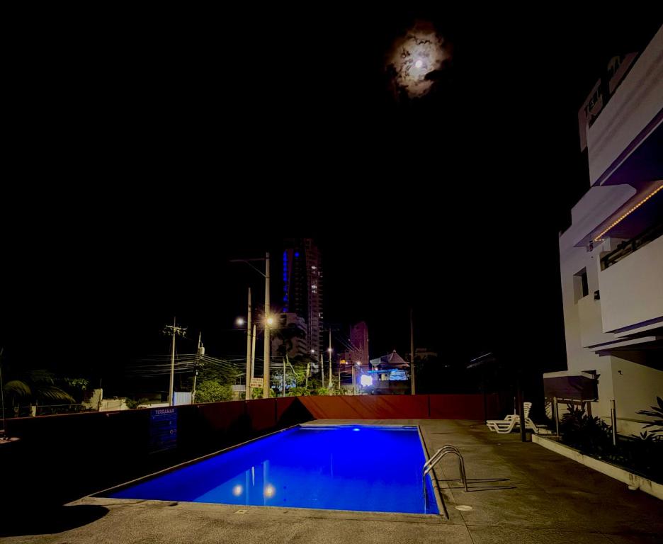 Departamento con vista al mar , piscina y parqueadero en Tonsupa - 3