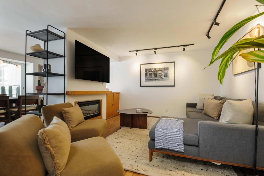 Amazing 4BR with Terrace & Jacuzzi in Juarez - 4