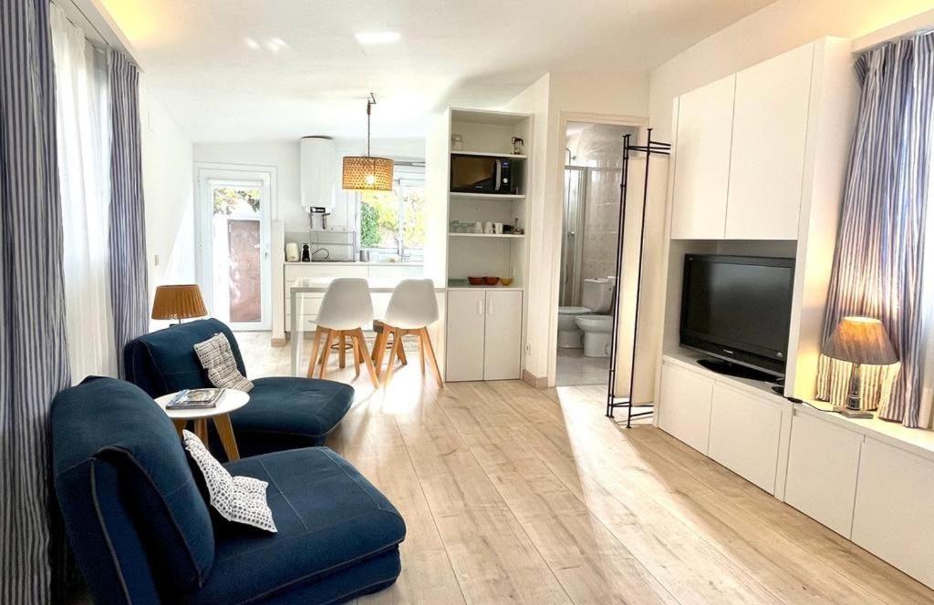 Loft céntrico de diseño en Cadaqués con patio - 2