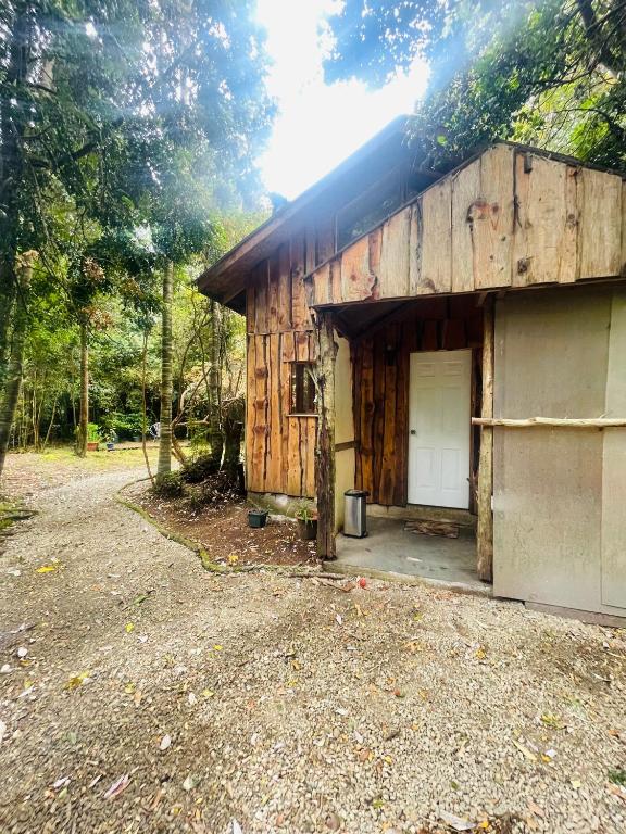 Hermosa cabaña en el bosque - 2