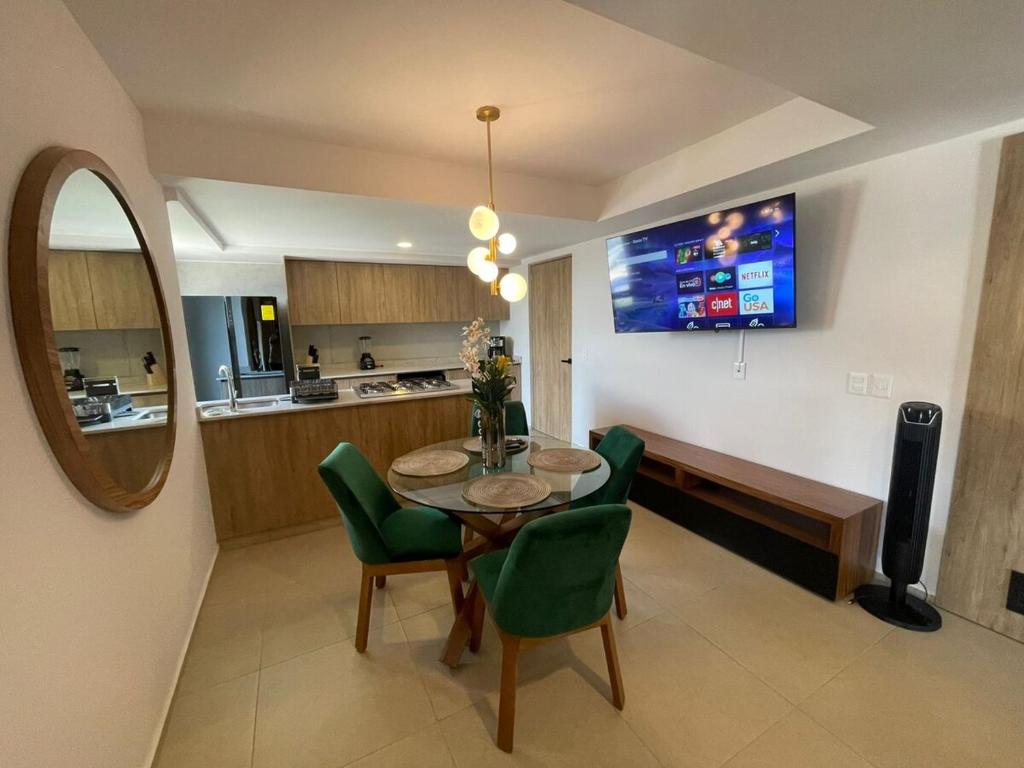 Luxury 2-Bedroom Apartment in Central Zapopan - 4
