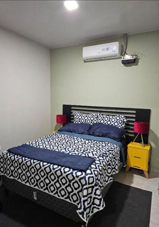 Habitación moderna en el centro - 2
