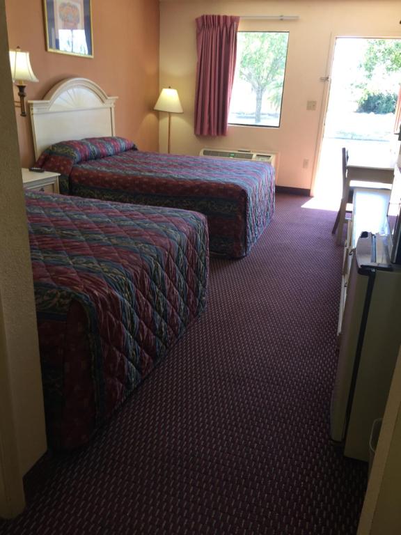 Relax Inn photo