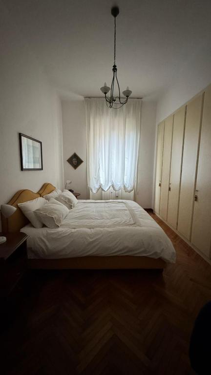 bright & cozy apartment city center - 1