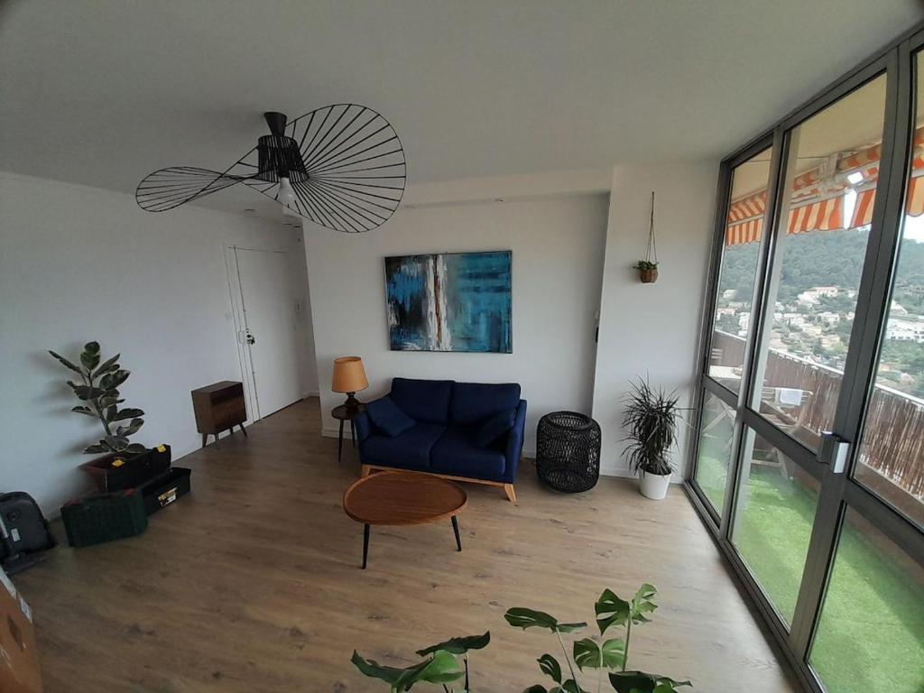 Comfortable T2 with stunning sea view - 3