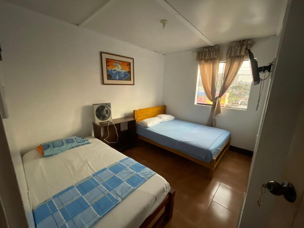 HOSPEDAJE VISTA DEL SOl PARACAS - 1