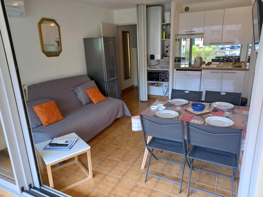 Hélios 24, T2 climatisé, parking, terrasse, 500m plage - 5