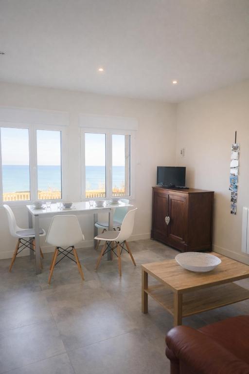 Le Petit Miramar, F2 vue mer exceptionnelle - 3