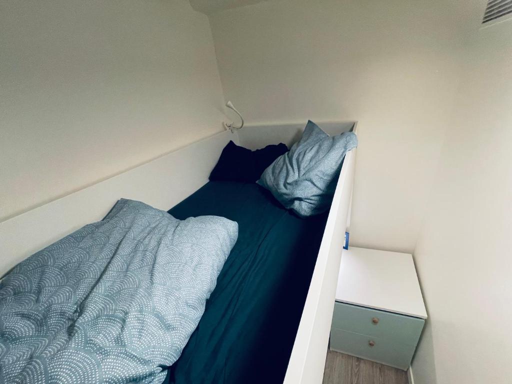 Cosy Room in Old Paris - 2